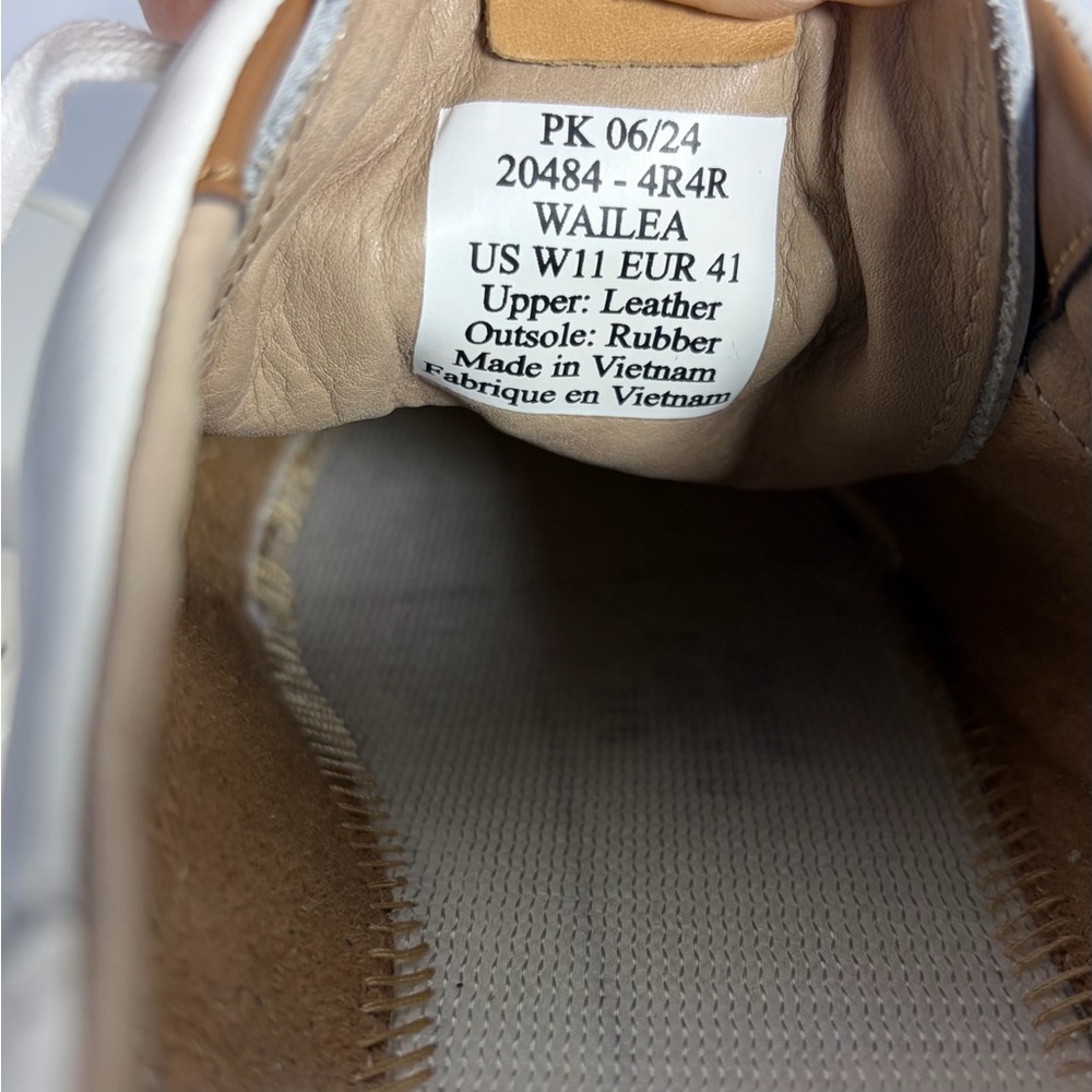 Olukai Wailea White Leather Spikeless Golf Sneaker Women’s 11 Waterproof Unwworn - Picture 7 of 11